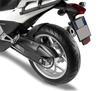 MG 1109 černý plastový chránič řetězu Honda Integra 700 (12)