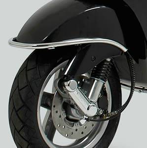 Ochranny ram na predny blatník modely Vespa LX,LXV