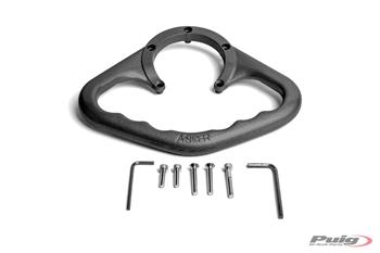 Passenger hangers čierna